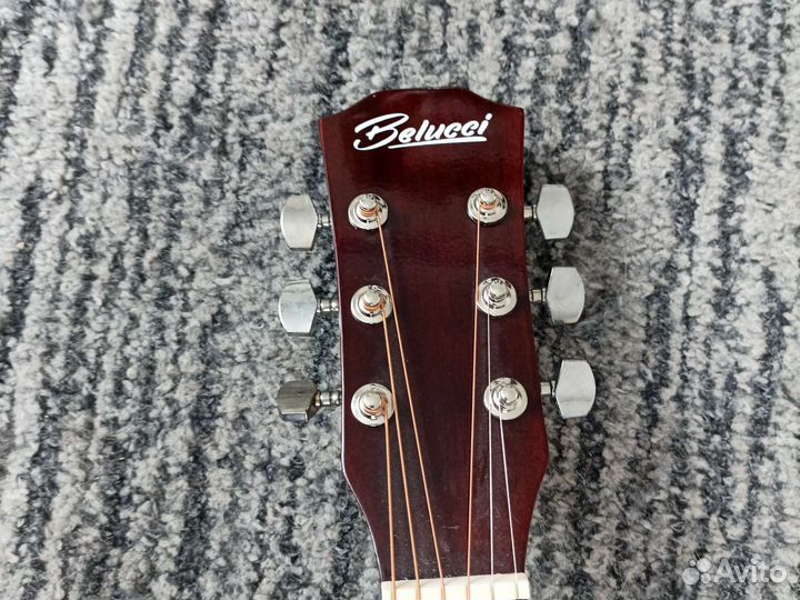 Гитара новая