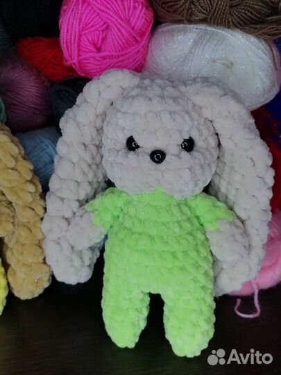 Плюшевые зайцы