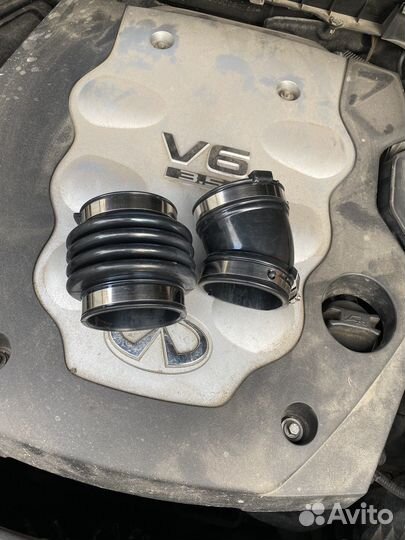 Патрубок Infiniti M35 16576EG000 16576EG200