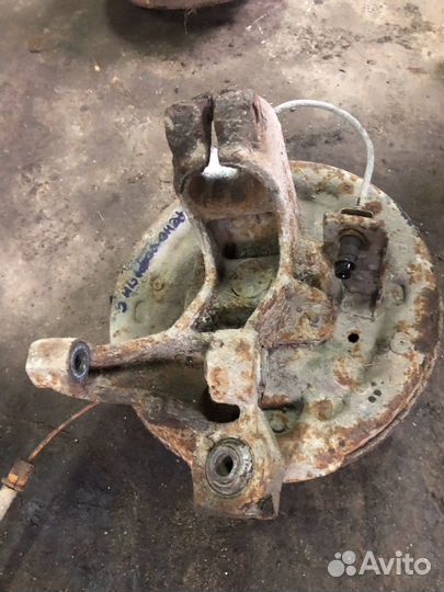 Ступица задняя на renault safrane 1