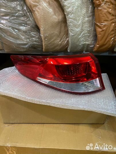 Фонарь задний Kia Rio 3 2015
