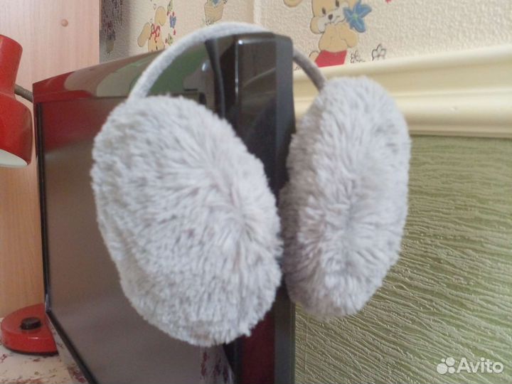 Меховые наушники