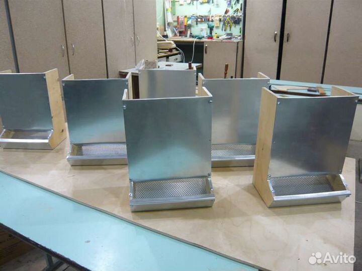 Поилки и кормушки для кроликов