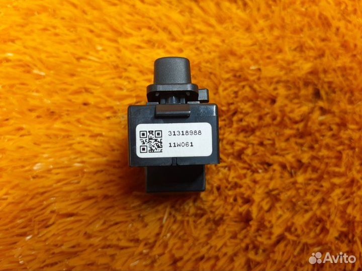 Кнопка центрального замка передняя правая Volvo