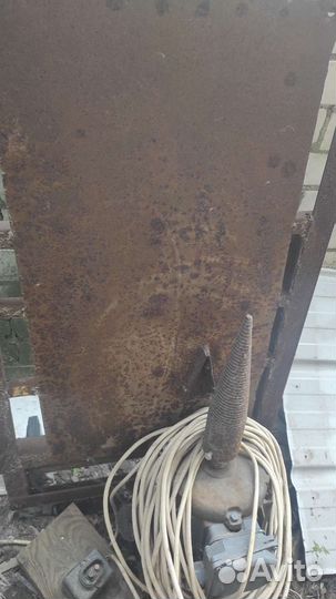 Винтовой дровокол