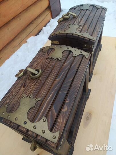 Сундук деревянный под старину