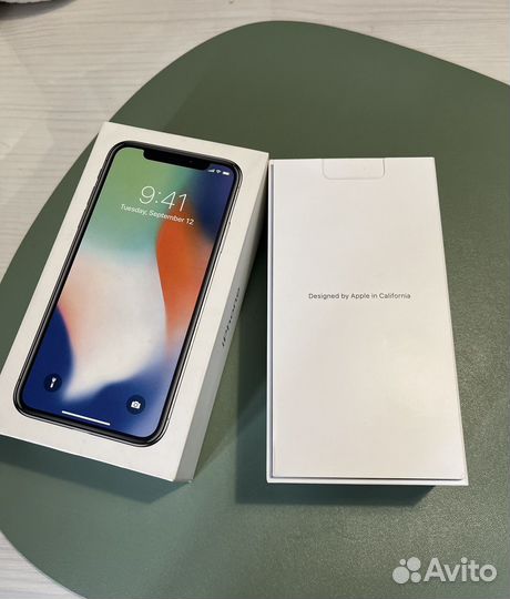 iPhone X, 64 ГБ