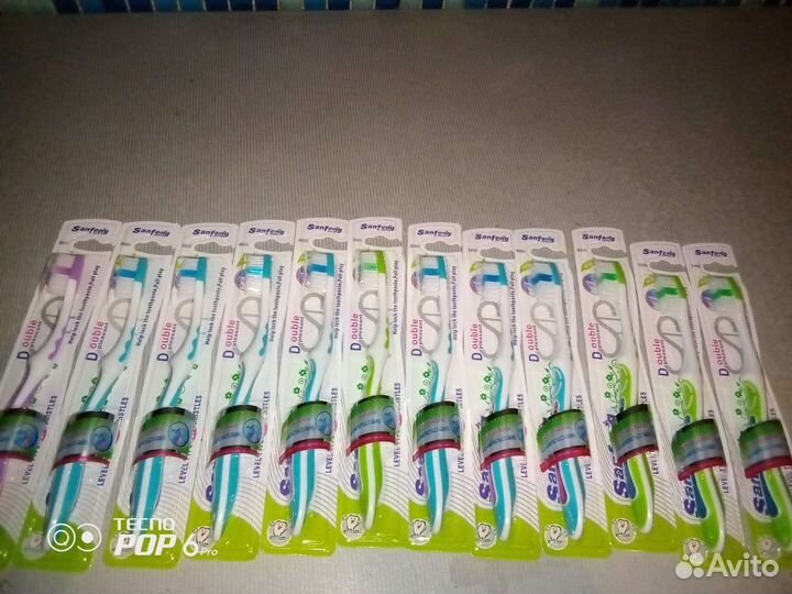 Зубная щётка в упаковке