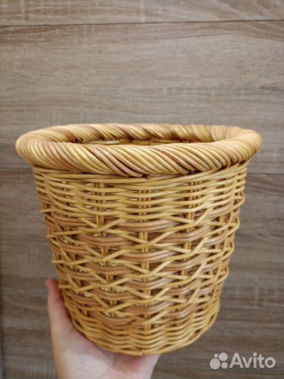 Корзина плетëная. Ротанг