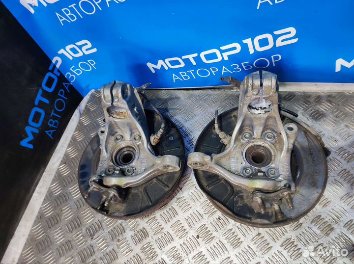 Кулак поворотный Volkswagen Passat B6 / Фольксваге