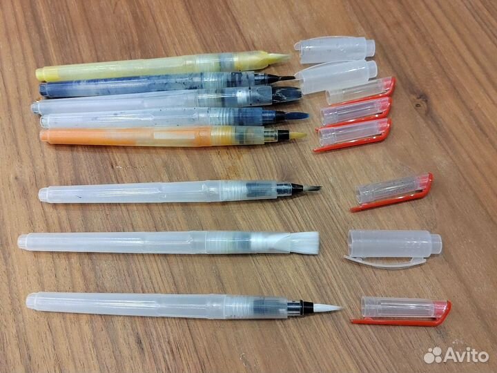 Кисти с резервуаром