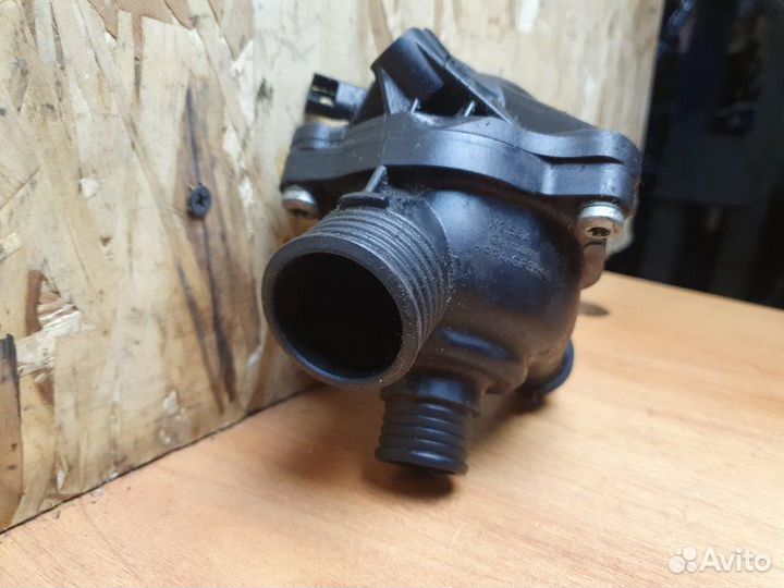 Корпус термостата (термостат) Bmw 5-Series E60