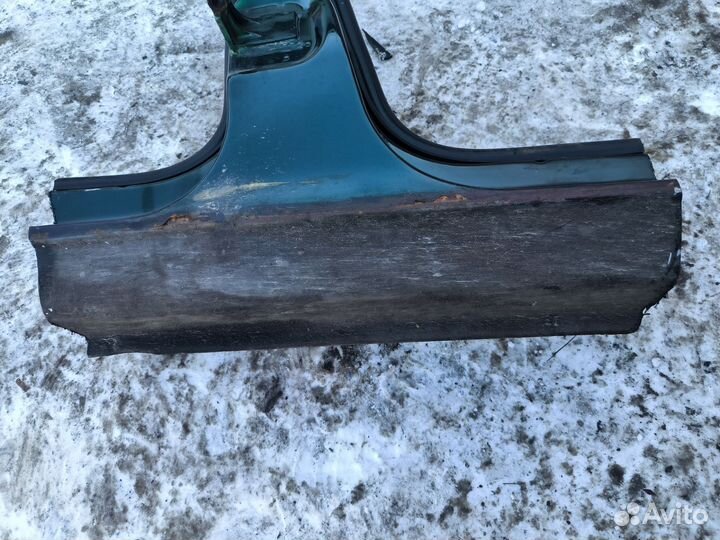 Правая стойка кузова Chevrolet Niva