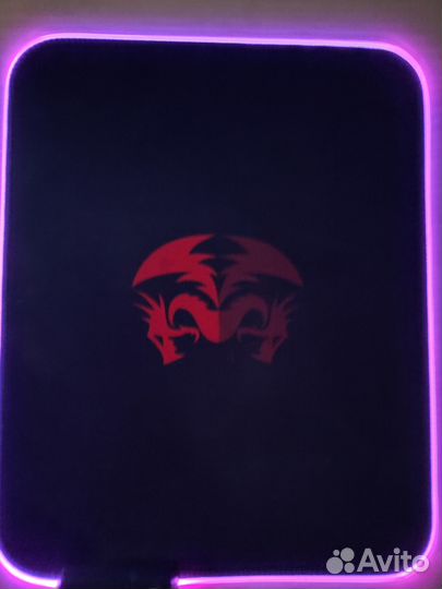 Продам коврик redragon