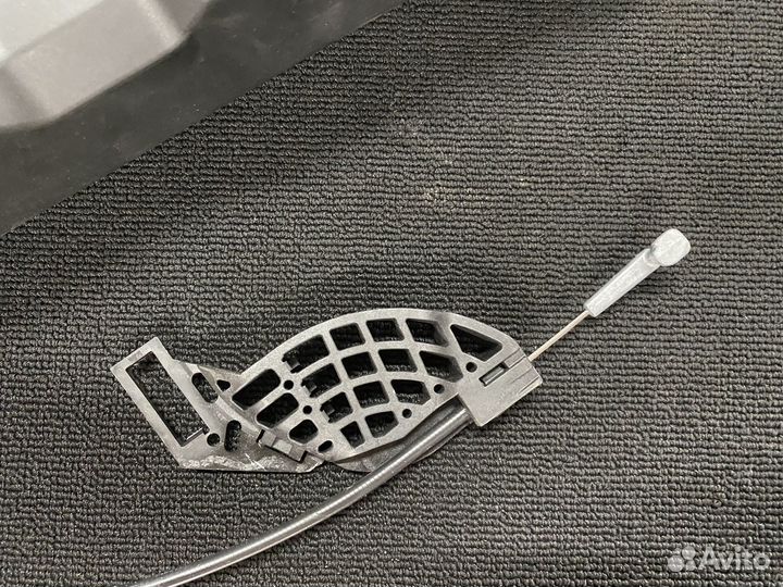 Привод крышки багажника Mercedes Benz W212