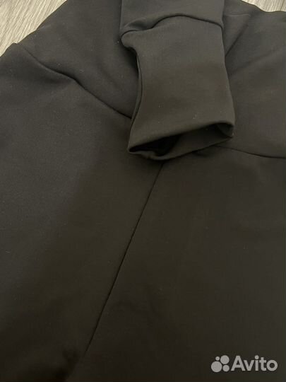 Женский спортивный костюм