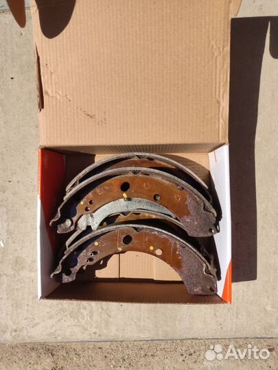 Задние колодки Фольксваген Поло седан