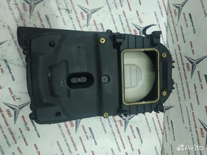 Корпус воздушного фильтра om651 Mercedes