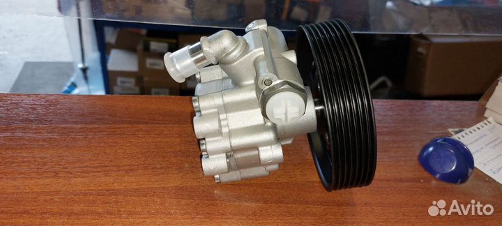 Рено Дастер, Логан Насос гура 7PK 2,0 491328861R