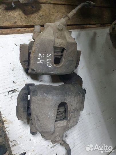 Суппорт тормозной передний правый левый Volvo S40