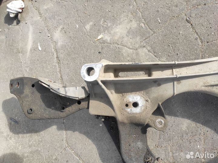 Подрамник Лексус лс460 Lexus LS 460L