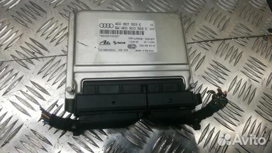 Блок управления двигателем audi A8 D3 (3NS13PF01)