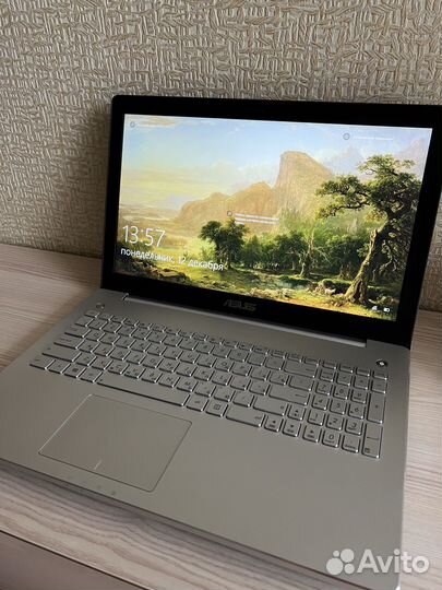 Ноутбук asus в отличном состоянии