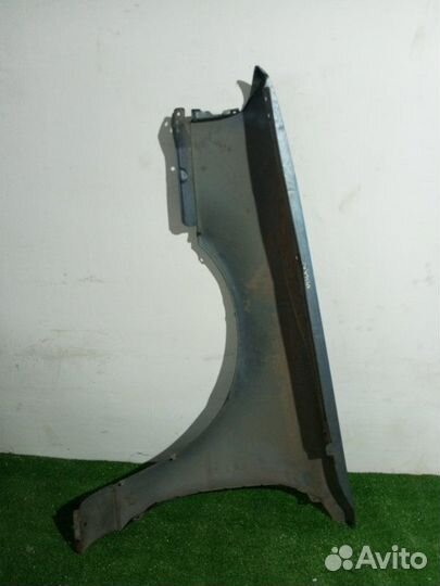 Крыло переднее правое Nissan Wingroad 1996-1999