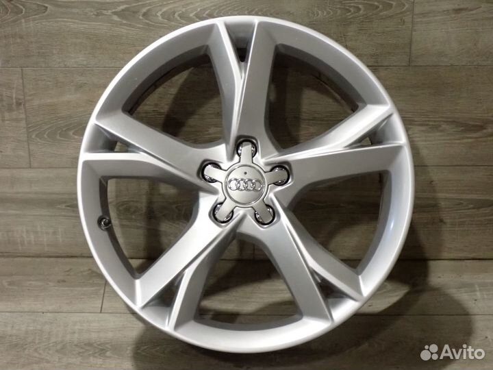 Комплект оригинальных дисков R19 Audi A7