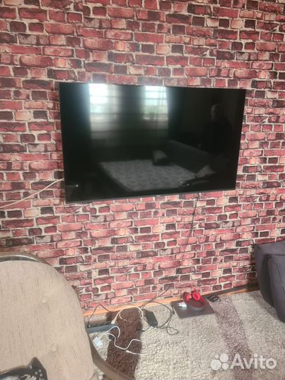 Телевизор SMART tv с вайфаем бу