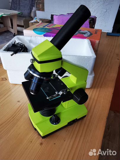 Микроскоп для опытов Livenhuk