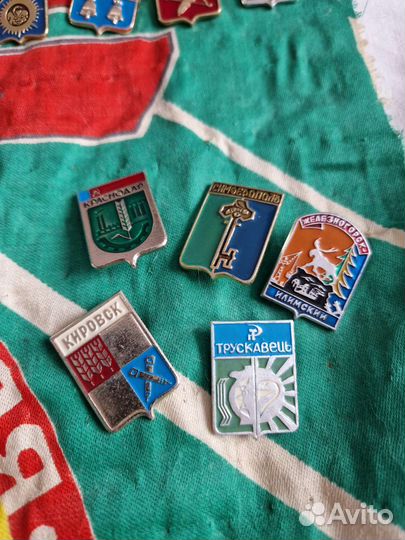 Значки гербы городов