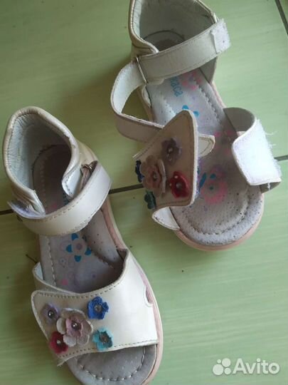 Босоножки для девочки 31
