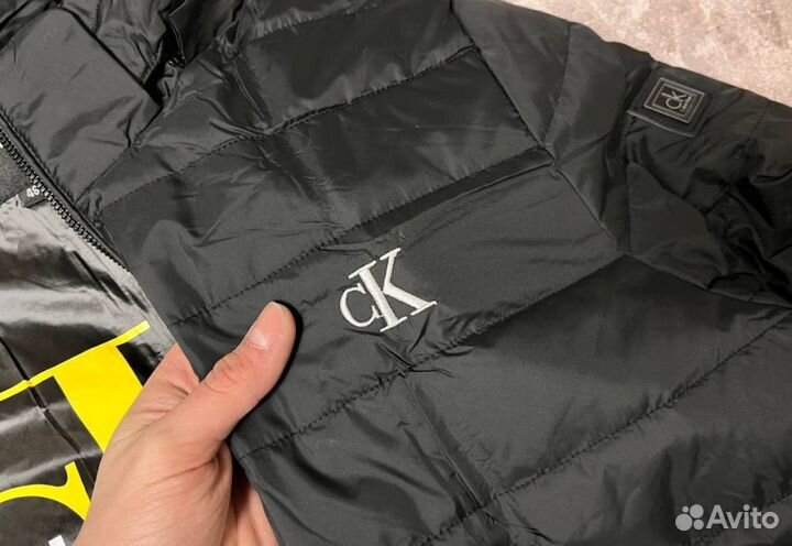 Куртки Calvin Klein стильные