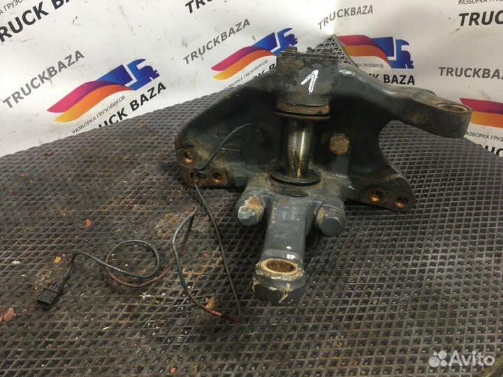 Кулак поворотный левый Daf XF106