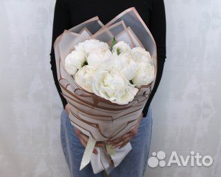 Букет из 9 белых пионов (Premium)