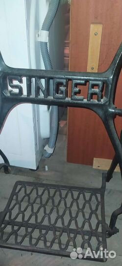 Швейная машина Singer
