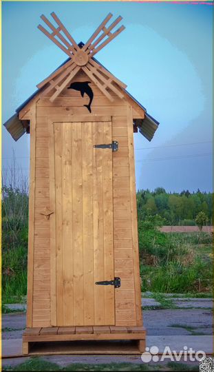 Дачный туалет деревянный