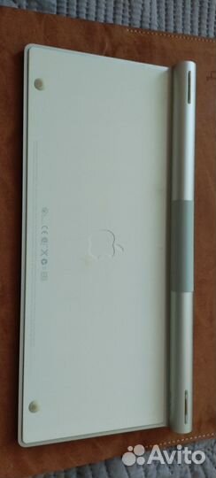 Клавиатура Apple