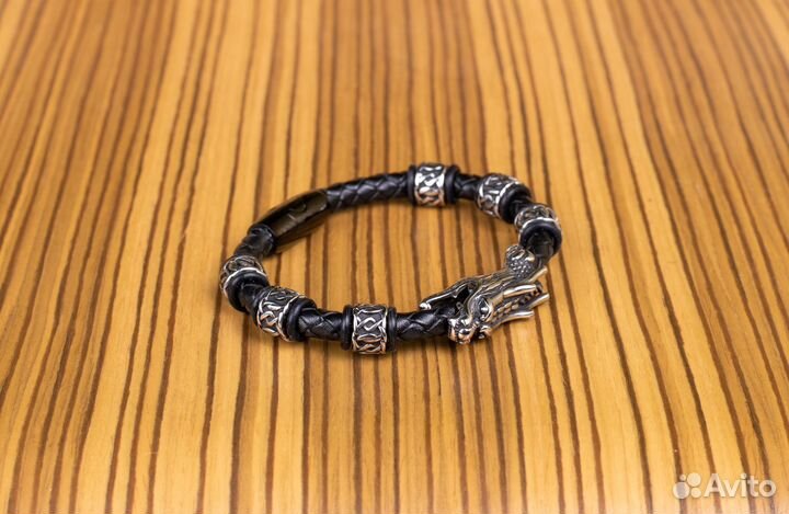 Кожаный мужской браслет