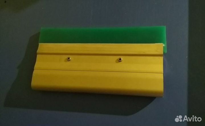 Рамка для шелкографии, ракель