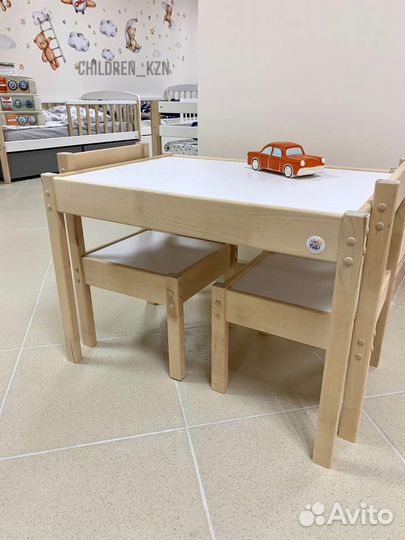 Детский стол и стул