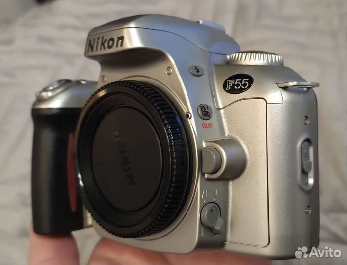 Зеркальный фотоаппарат nikon f55 (плёночный)