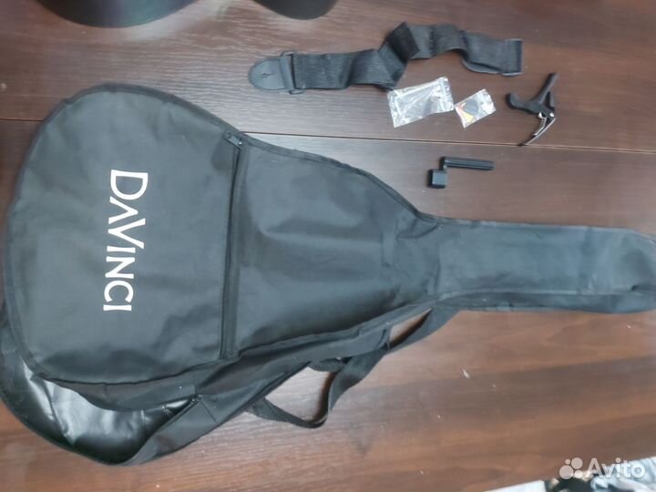 Акустическая гитара