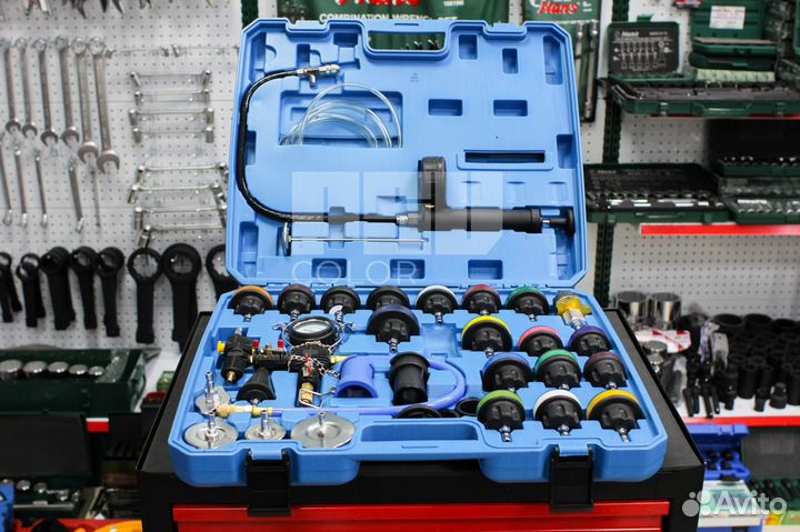 Набор для опрессовки и заправки системы охлаждения