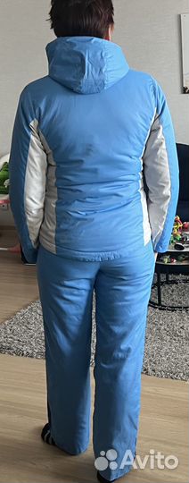 Костюм демисезонный женский 44