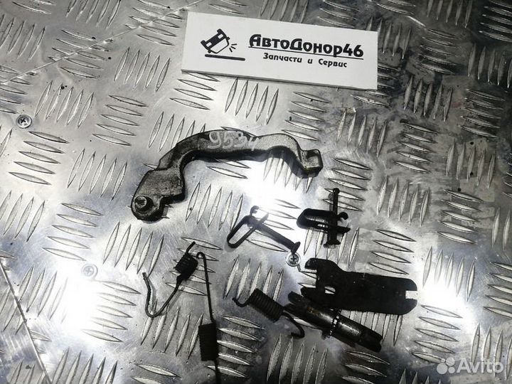 Монтажный комплект стояночного тормоза Qashqai J10