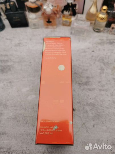 Escentric Molecules Molecule 01 + Mandarin