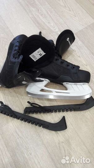 Коньки хоккейные