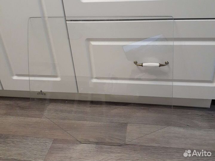 Стекло двери задние правое Skoda Fabia 2010-2014